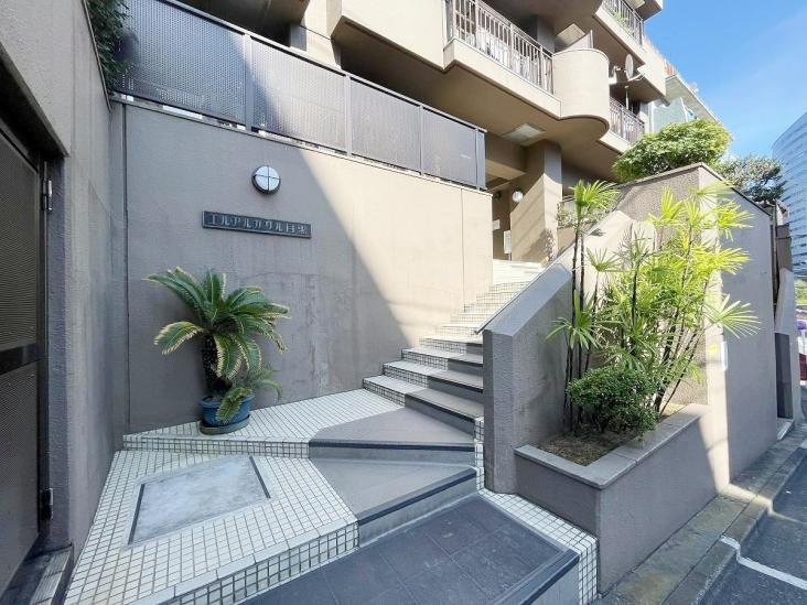 エルアルカサル目黒-5-エントランス