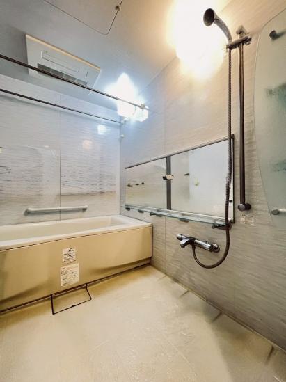 ラグナタワー-6-バス