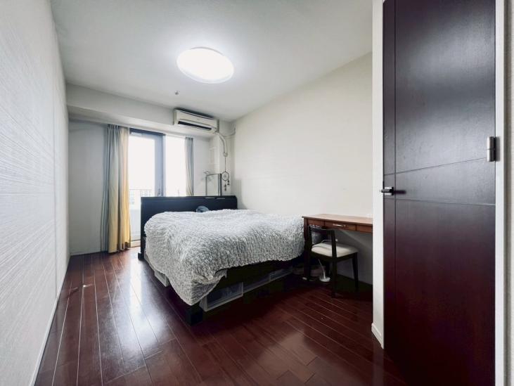 ラグナタワー-13-室内