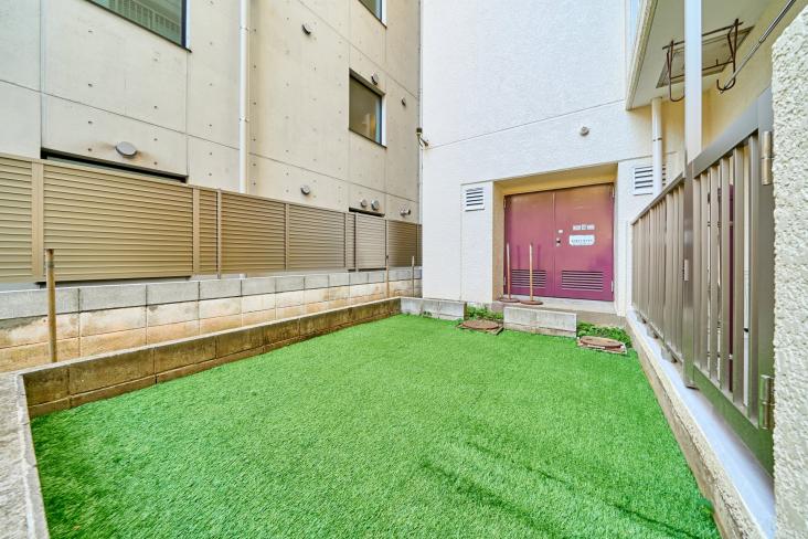 モナーク大井-16-庭