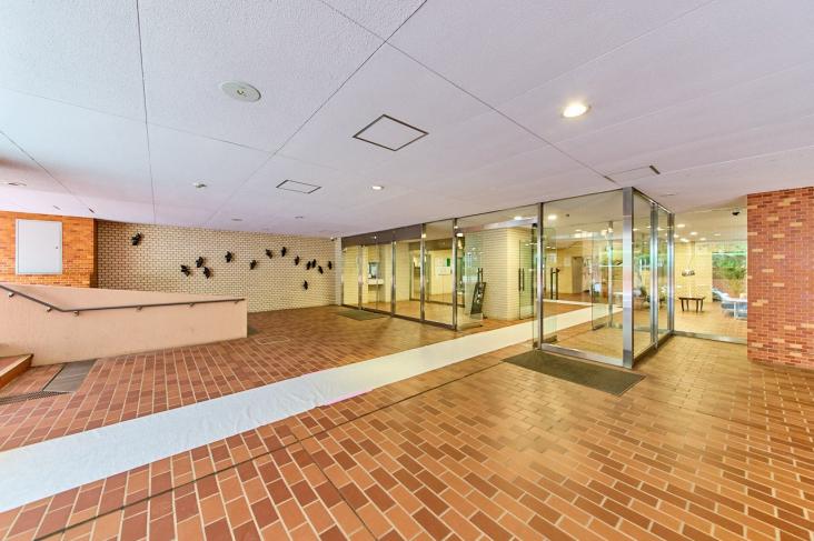 シャンボール三田-16-エントランス