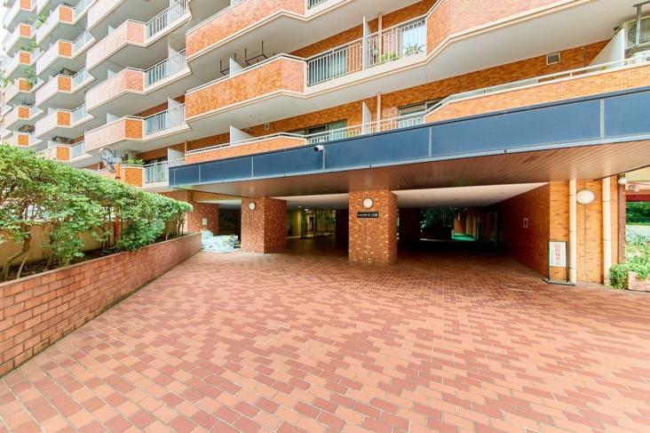 シャンボール三田-18-エントランス