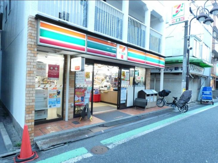ドルフ目黒-22-コンビニ