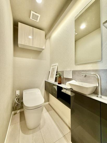 ワールドシティタワーズ・キャピタルタワー-8-トイレ