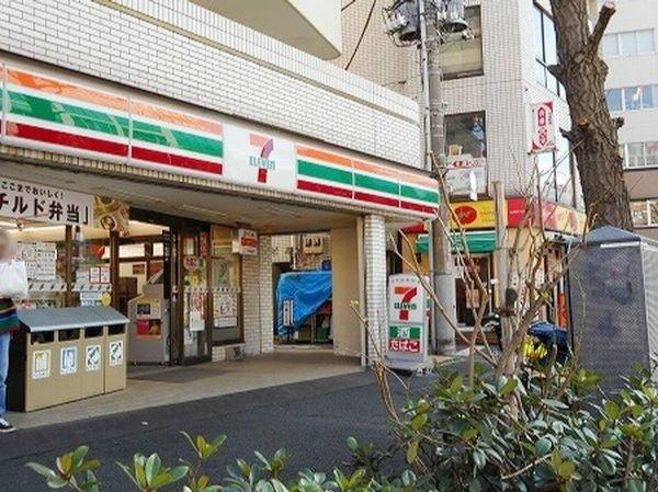 三田ダイヤモンドパレス　Ａ棟-30-コンビニ