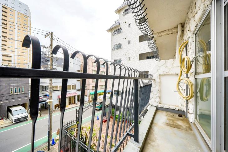 秀和目黒駅前レジデンス-15-バルコニー