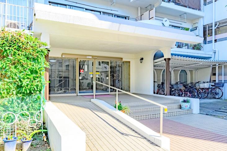 シャンボール大森-12-エントランス