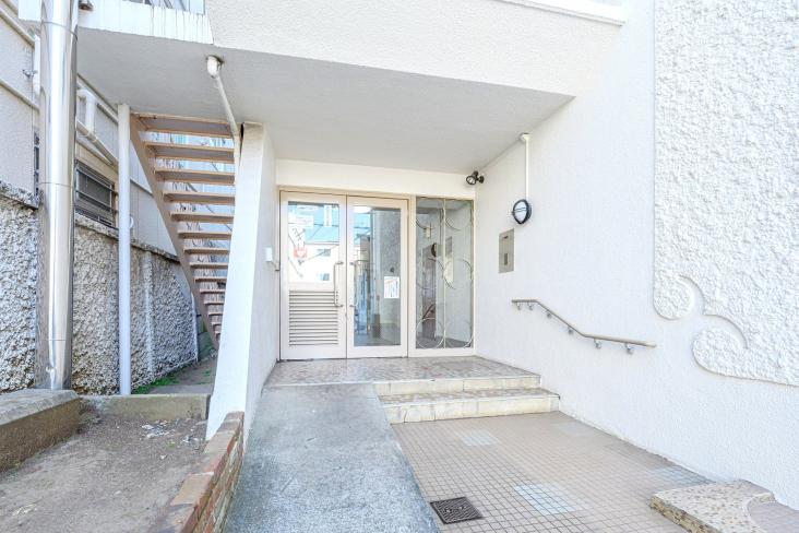 シャンボール大森-13-エントランス