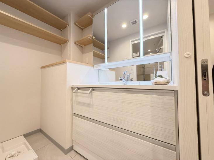 日商岩井大岡山第２マンション-11-洗面