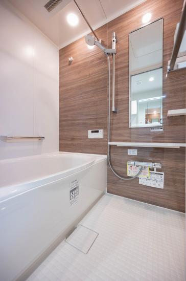 ハイネス日暮里-6-バス