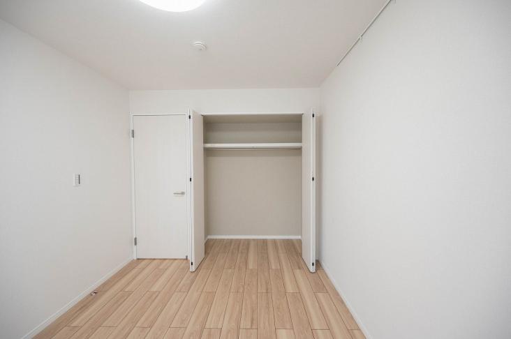 ハイネス日暮里-9-室内