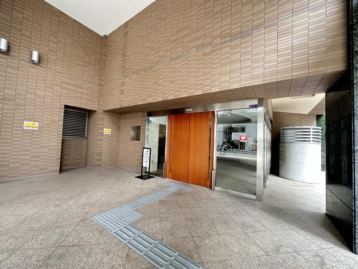 上野アインスタワー-3-エントランス