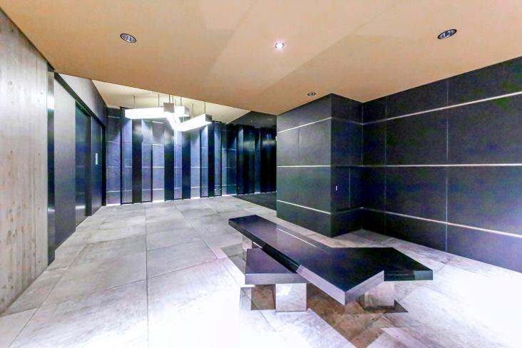 ベグレッタ　トーレ-14-エントランス