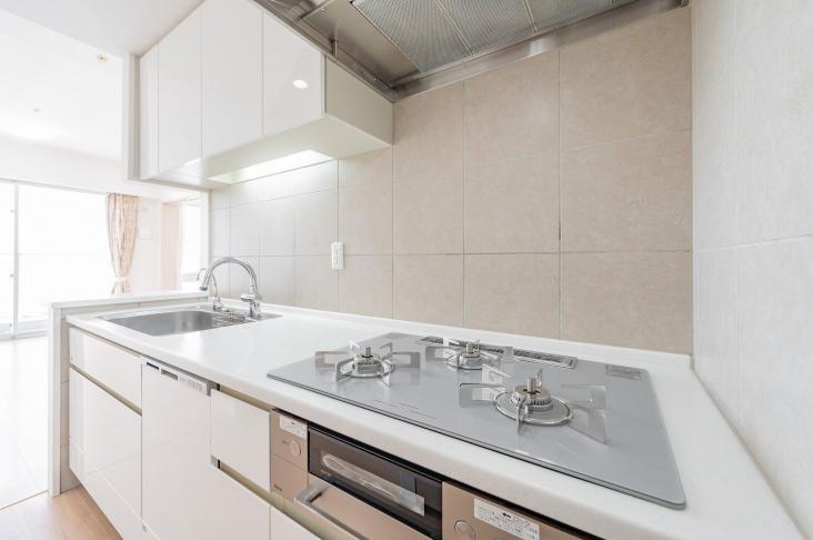 ブランズタワー南千住-11-キッチン