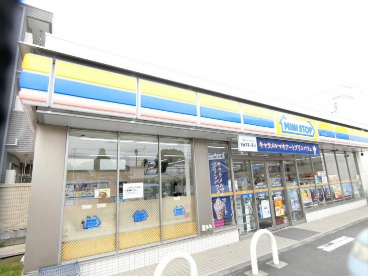 クレアシティフラン・クオーレ-12-コンビニ