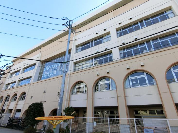 コスモ入谷ロイヤルフォルム-62-小学校