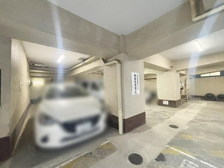 ニュー松が谷マンション-8-駐車場