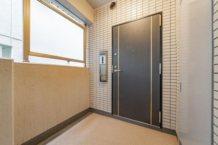 ネオマイム湯島-32-玄関
