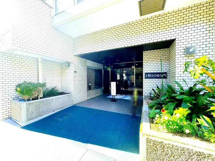 上野ロイヤルハイツ-9-エントランス
