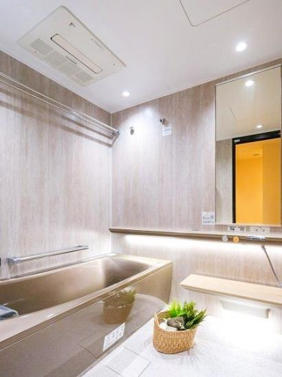 Ｂｒｉｌｌｉａ　Ｔｏｗｅｒ　上野池之端-11-バス