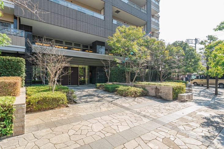 ザ・ライオンズ上野の森-3-エントランス