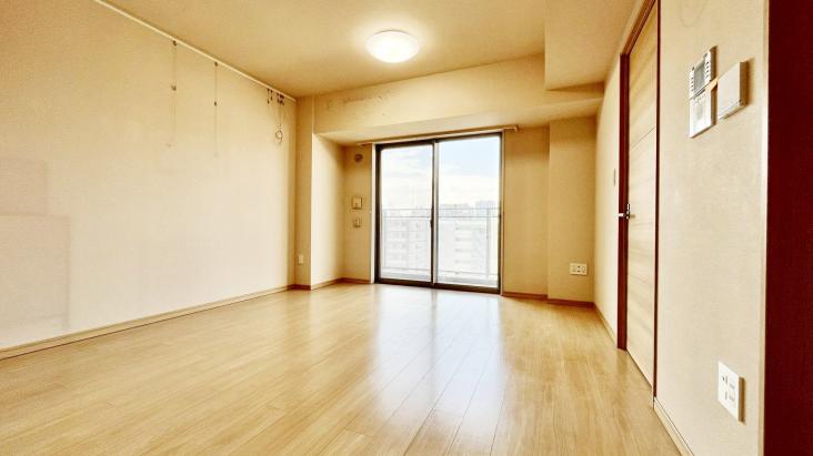 ザ・ライオンズ上野の森-14-リビング