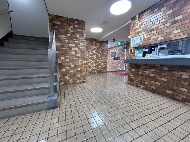 ライオンズマンション駒込第２-10-ロビー