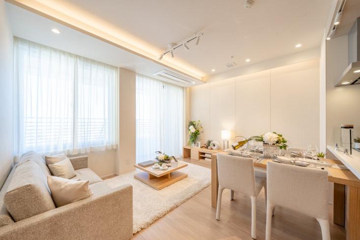 ステーションガーデンタワー-2-リビング