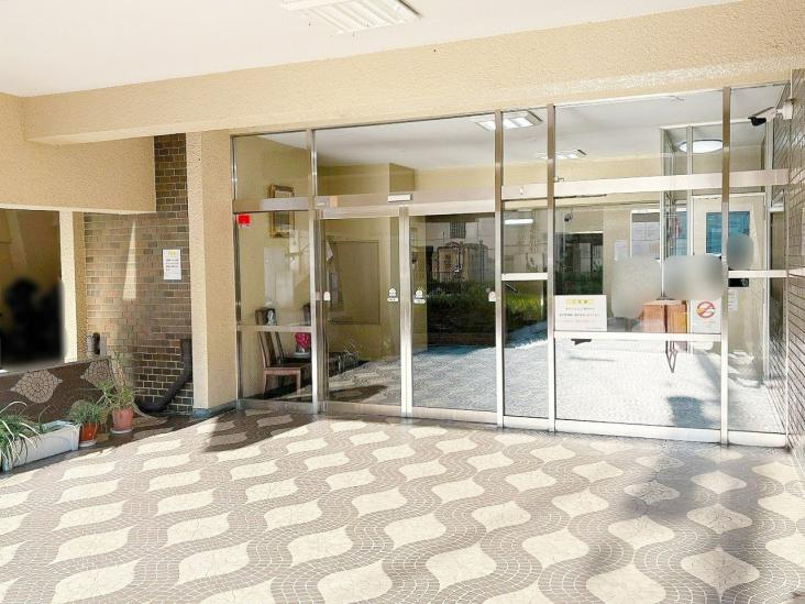 まんしょん中目黒-8-エントランス