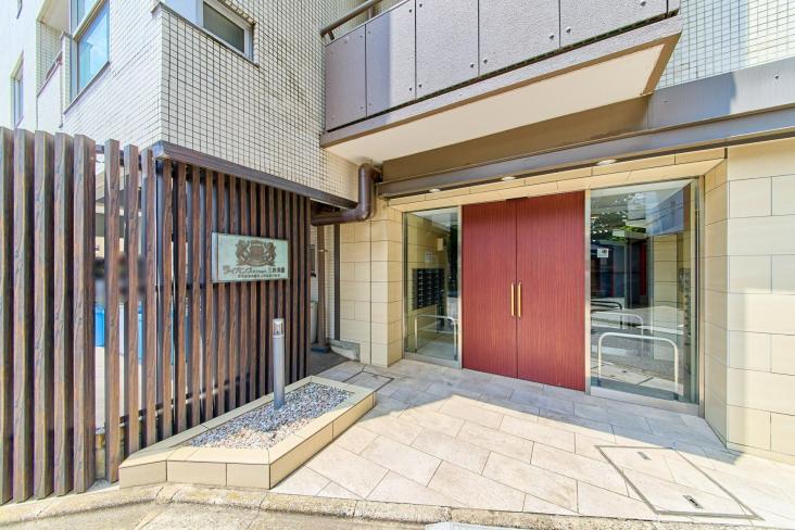 ライオンズマンション三軒茶屋-18-エントランス