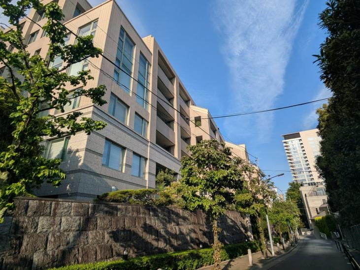 麻布霞町パーク・マンション-9-外観