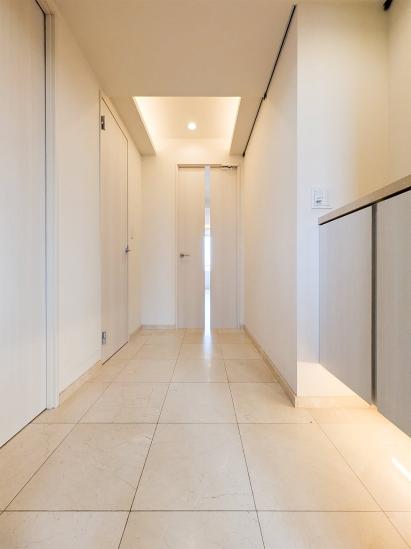 オリンピアード麻布霞坂-38-玄関