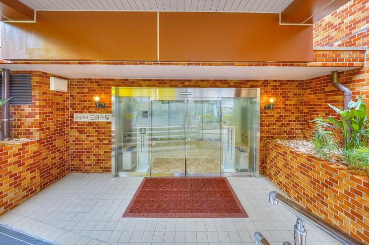 シャンボール三軒茶屋-40-エントランス