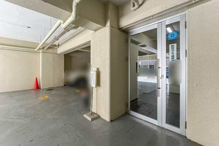 下馬コンド-13-エントランス