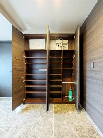 マジェスタワー六本木-27-収納