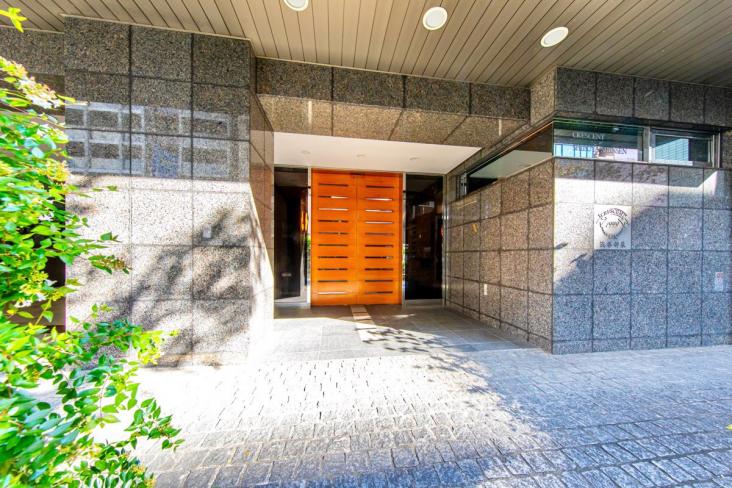 クレッセント渋谷神泉-3-エントランス