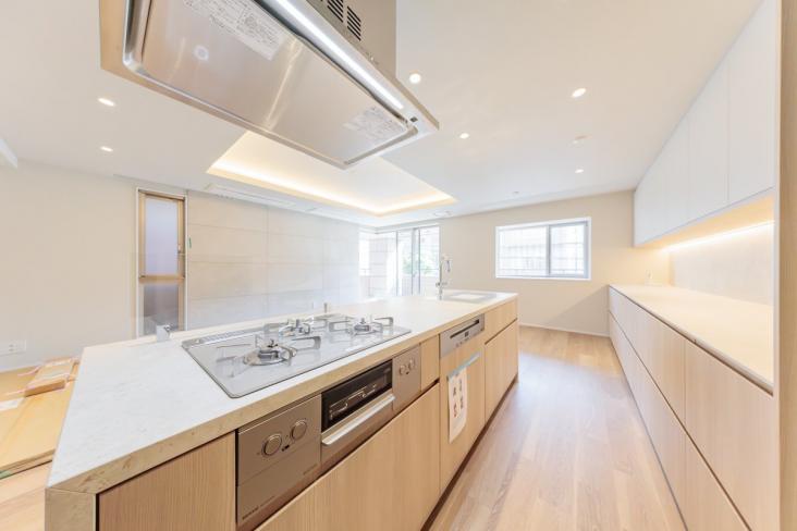 ヴェーゼント赤坂新坂-4-キッチン