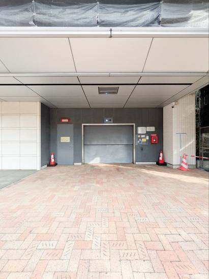 プリズムタワー-54-駐車場