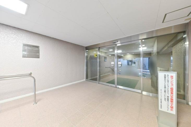 チサンマンション三軒茶屋第２-23-エントランス