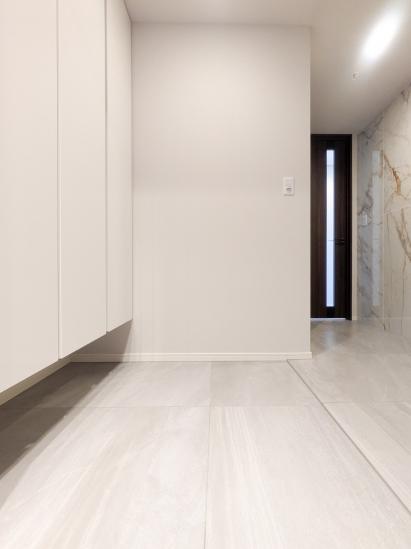 ラ・トゥール渋谷宇田川-28-玄関