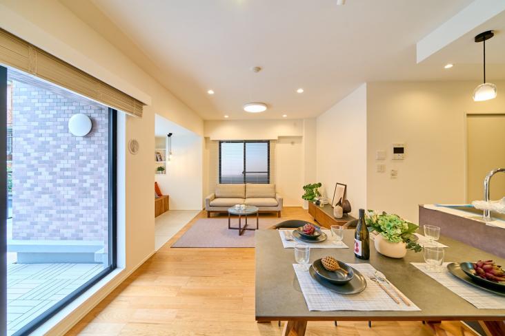 クレッセント目黒青葉台-3-リビング