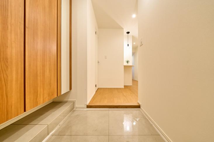 クレッセント目黒青葉台-25-玄関