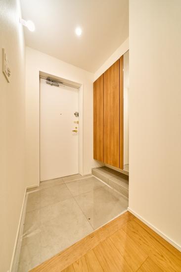 クレッセント目黒青葉台-26-玄関