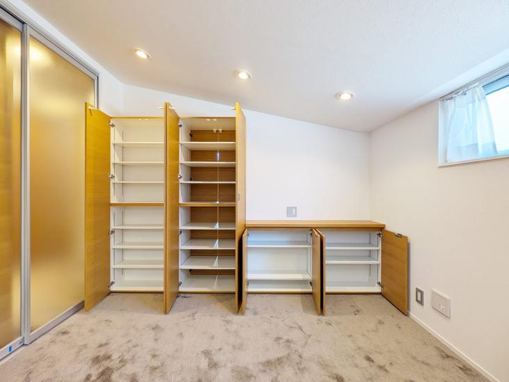 世田谷区上馬三丁目中古戸建-17-収納