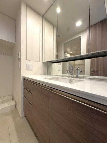 ザ・パークハウスアーバンス目黒平町-10-洗面