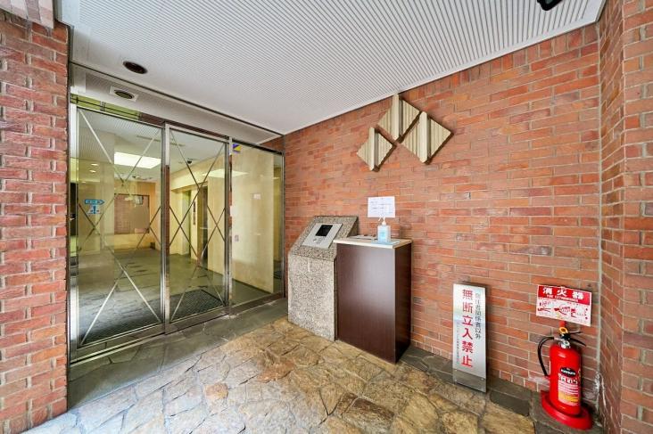 クレッセント目黒青葉台-22-エントランス