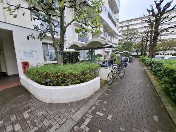 前野町ハイツ 5号棟-30-エントランス