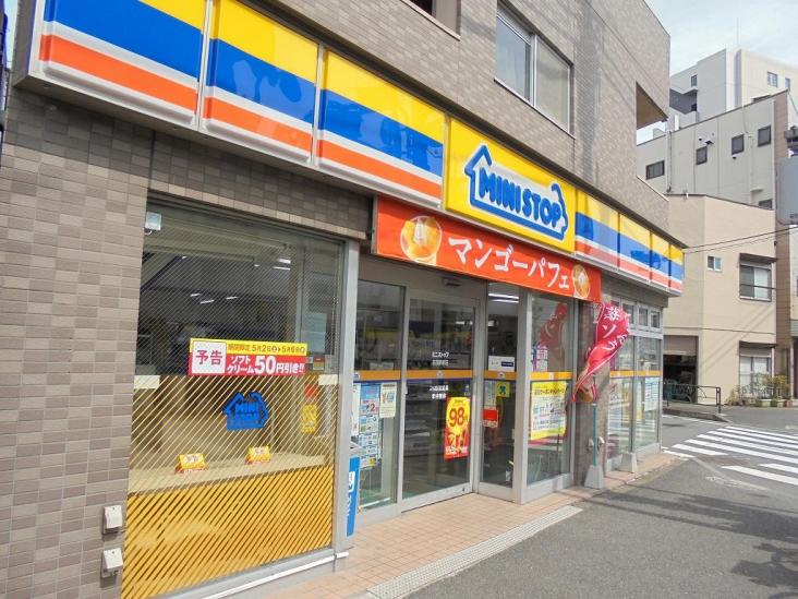 クリオ　ラベルヴィ赤羽東-33-コンビニ