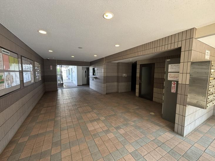 ライオンズマンション所沢東-13-エントランス