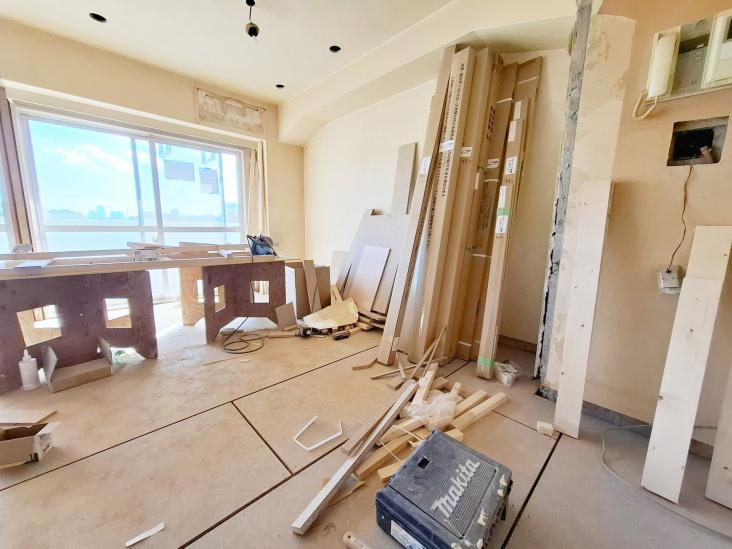 グローリア初穂小豆沢-10-リビング